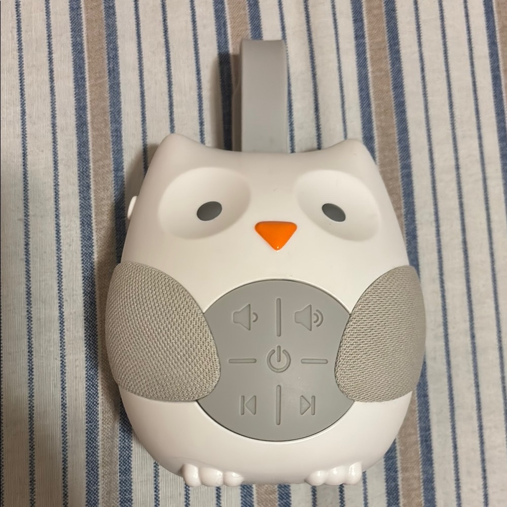White and Gray Owl Sound Machine